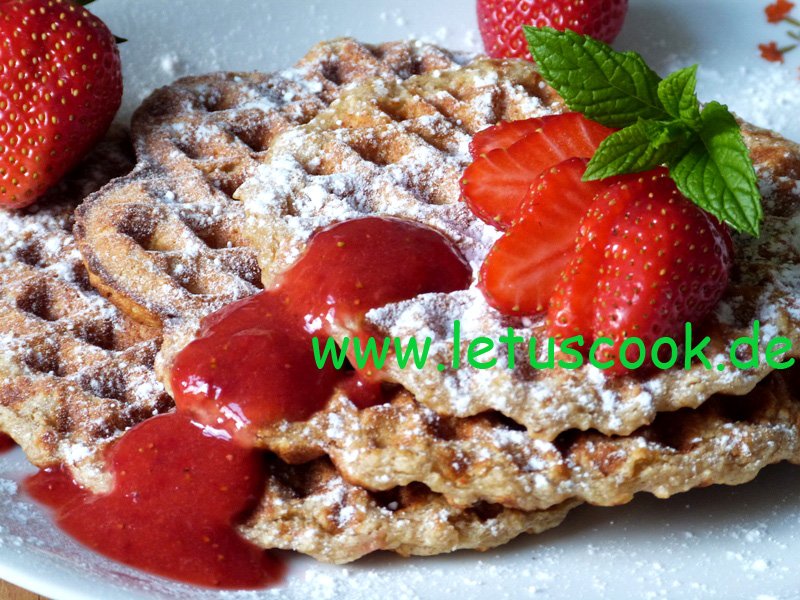 Dinkelwaffeln mit Erdbeeren