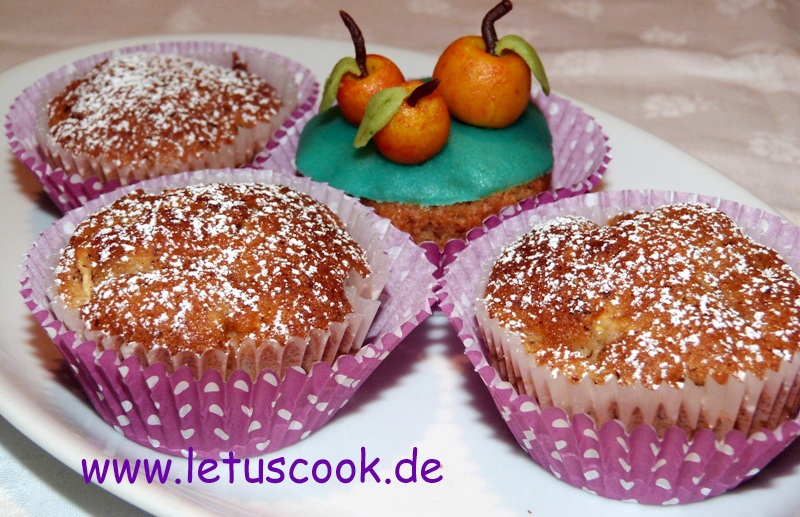 mandel-apfel-muffins mit Marzipanäpfeln