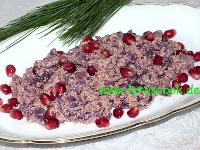 Rotkohl-Walnuss Salat